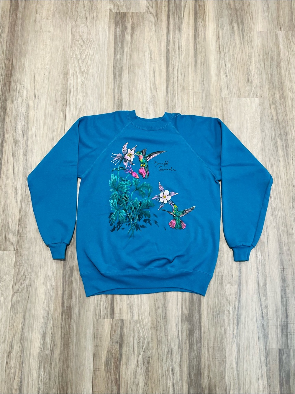 Vintage 90s Grandmacore Humming Bird Sweatshirt Large